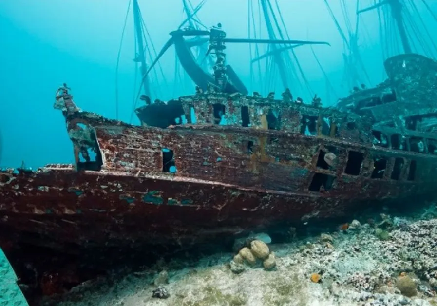 Непокътнат кораб е открит под водата: откритието може да промени историята
