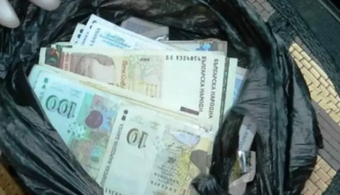 Поредна измамена пенсионерка: 7000 хил. лв. полетяха през терасата