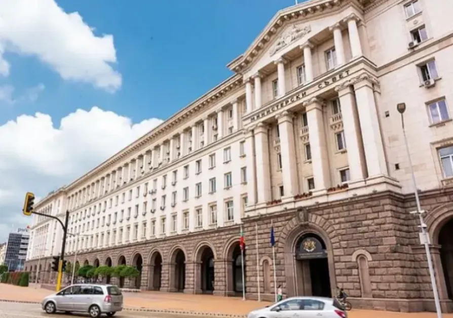 Приеха бюджета на ДОО за 2026 г. на първо четене