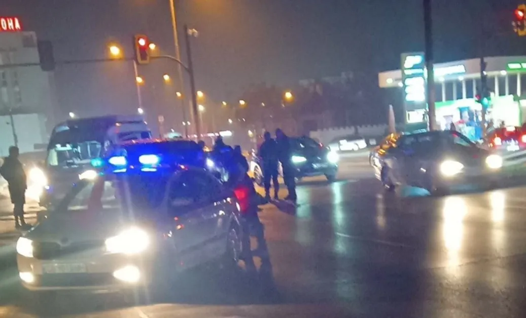 Блъснаха пешеходец в столицата, очакват линейка СНИМКА