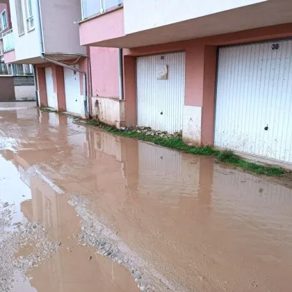 Елитен квартал? Не, кално гето! Витоша официално се класира за „Блато на годината"