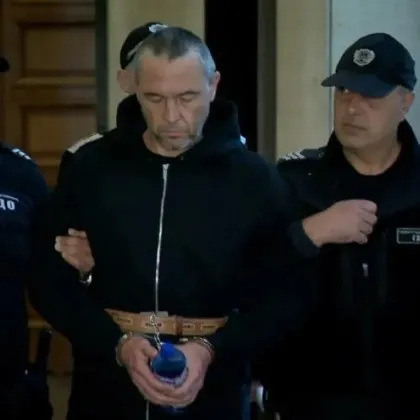 Игор Гречушкин пристигна в Софийски градски съд за да отговаря