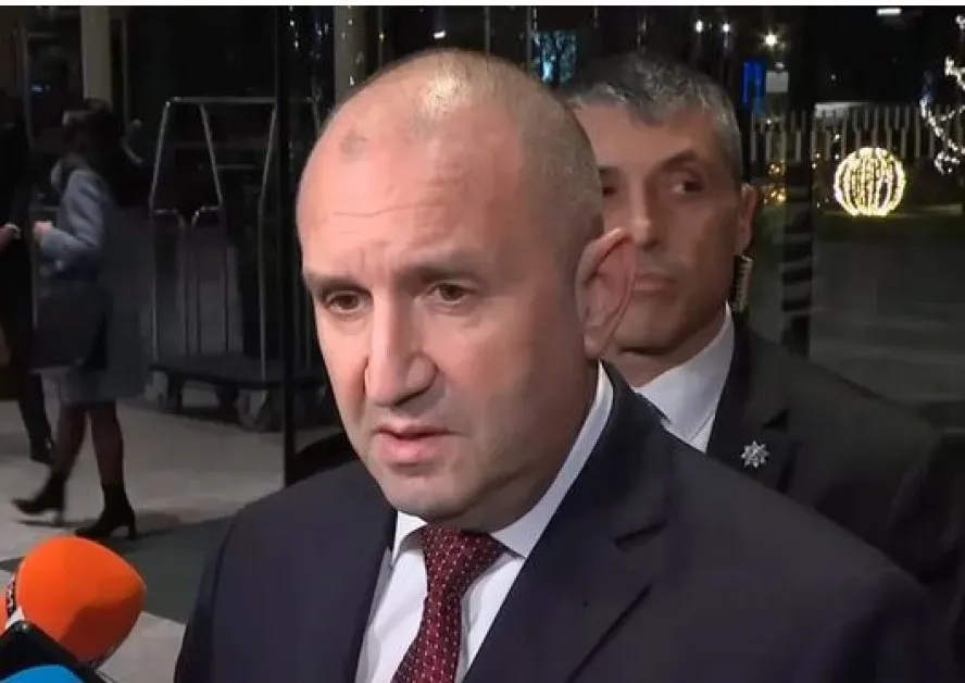 Радев с призив към депутатите: Чуйте площадите!