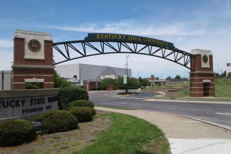 Стрелба в американски университет, има ранени