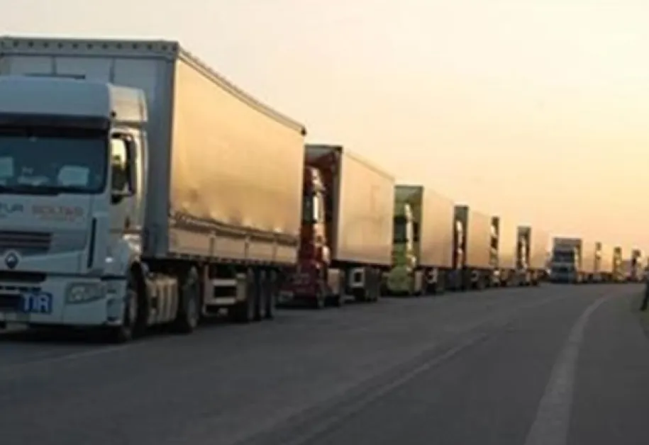 10-километрова колона от камиони към ГКПП „Капитан Андреево"
