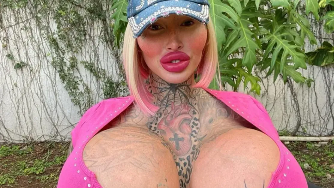 Инфлуенсърка, пристрастена към пластичните операции, е открита мъртва