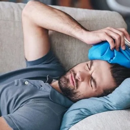 Преди купон, сега оцеляване: разкриха защо след 30 алкохолът "боли" повече