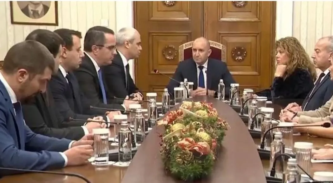 Обявиха кога започват консултациите с партиите