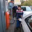 Иран вдига цените на бензина