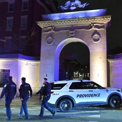 Двама души са били убити а осем са в критично състояние