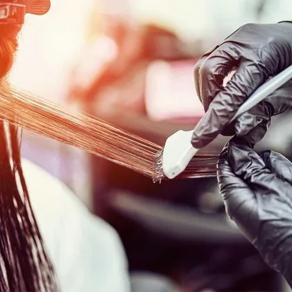 Фризьорските и козметичните услуги може да поскъпнат заради нови изисквания