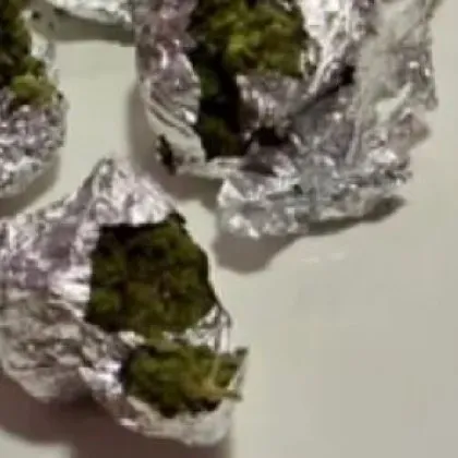 Полицията откри амфетамин в двор на училище във Велико Търново От