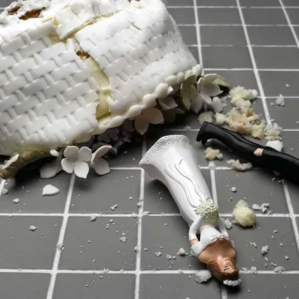 Сватбено тържество в Западна Германия този уикенд се превърна в сбиване