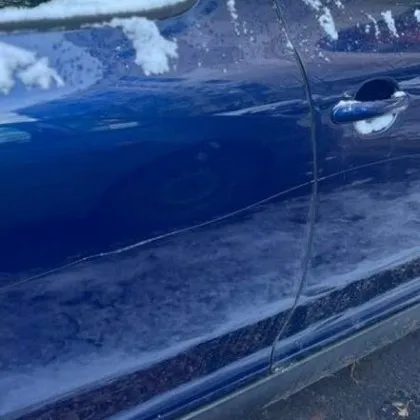 Вандалска проява срещу паркиран автомобил възмути жители на Карлово За