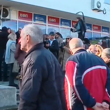 Огромна опашка при старта на "Магазин за хората" в Пловдивско