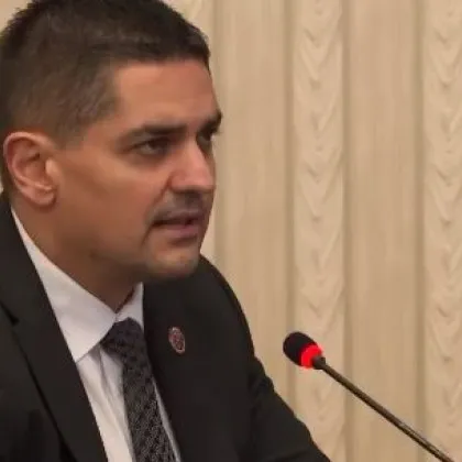 НА ЖИВО: Започнаха консултациите между лидера на МЕЧ и Радев