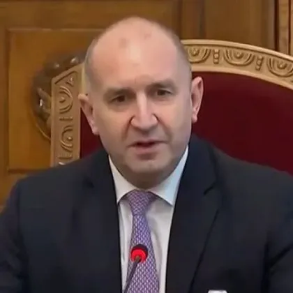 Президентът ще проведе консултация с парламентарната група на Величие в