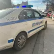 Полицаи и случаен минувач помогнаха на жена с аварирал автомобил