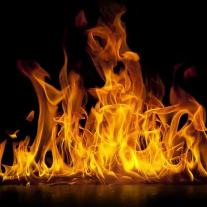 Мъж е с изгаряния след пожар и взрив на газова бутилка в Плевенско