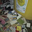 Упадъкът на едно общество: Когато книгите се превърнат в боклук СНИМКИ