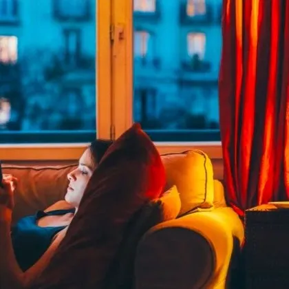 Забравете за лъскавите коледни партита! Шведите полудяха по нов ритуал