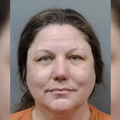 В американския щат Флорида 51 годишната Сюзън Авалон беше арестувана по