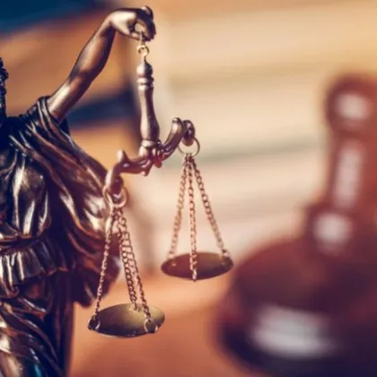 20 г. строг затвор французина, удушил финландка в София