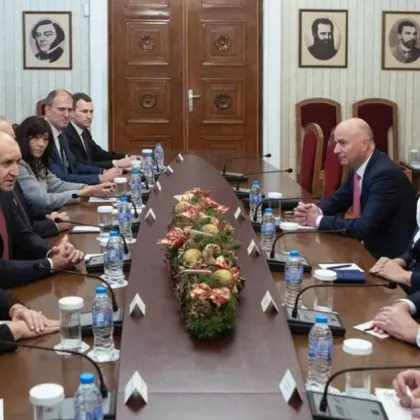 Банките увериха Радев, че са готови за преминаване към еврото