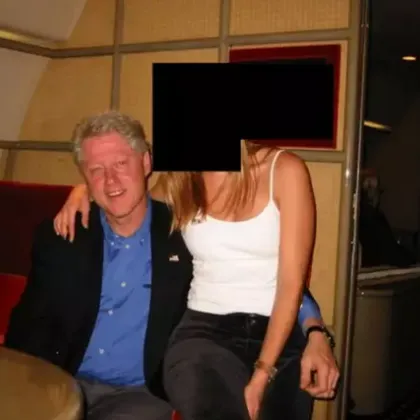 Бил Клинтън с коментар след появата си в досиетата &bdquo;Епстийн"