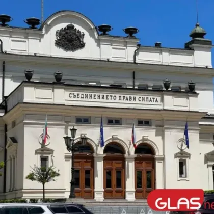 Правителството в оставка се събира на заседание