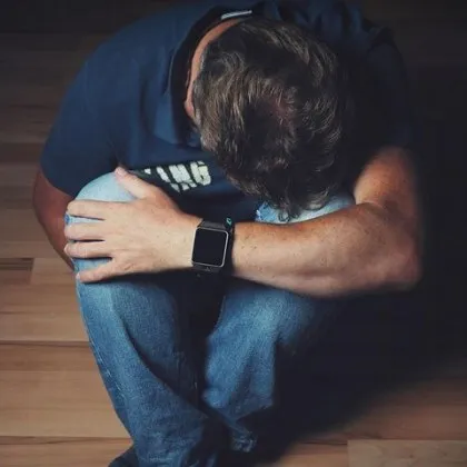 Празничната депресия е състояние на тъга меланхолия тревожност Обикновено се