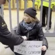 Арестуваха Грета Тунберг в Лондон