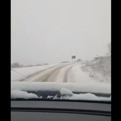 Снеговалежът дойде! Бяла пелена покри части на България ВИДЕА