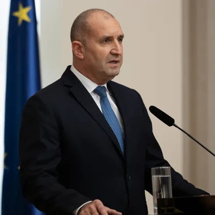 Президентът Румен Радев честити Рождество Христово на българите