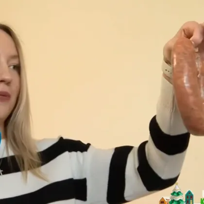 Студентки сушат домашен суджук на балкон в общежитие в София