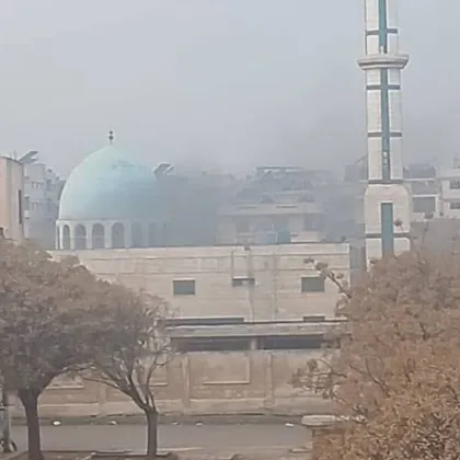 Взрив в джамия в Сирия уби трима души