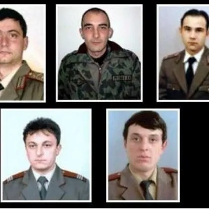 В Карлово почетоха паметта на българските военнослужещи загинали преди 22