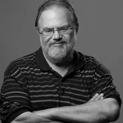 Почина политологът Деян Кюранов