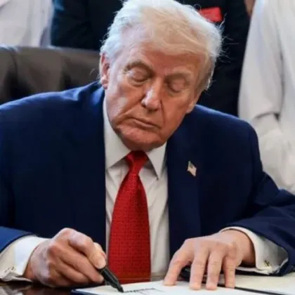 Американският президент Доналд Тръмп представи себе си за върховен арбитър