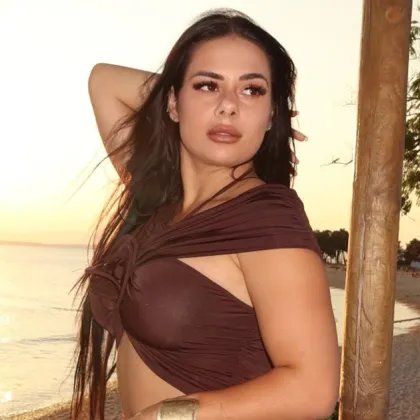 Популярната инфлуенсърка Ясмин Кирилова предизвика мащабна дискусия в социалната мрежа