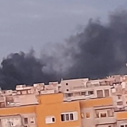 Голям пожар избухна в Пловдив СНИМКИ