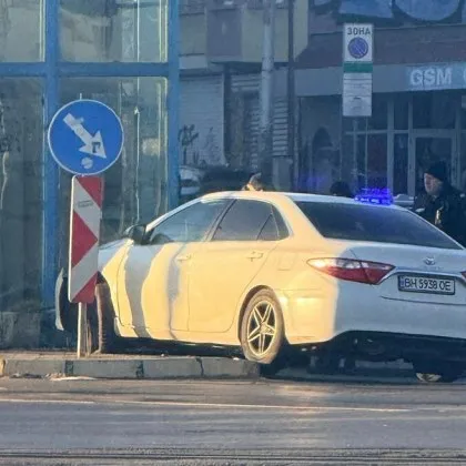 Нова каскада с украинска кола СНИМКИ