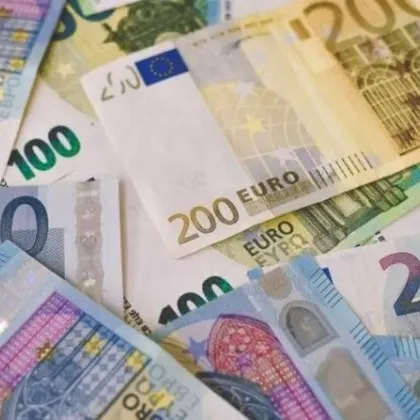 Обявиха кога изплащат първите пенсии в евро