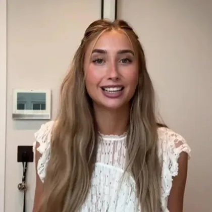 Порно моделът Лили Филипс е решила да бъде кръстена отново