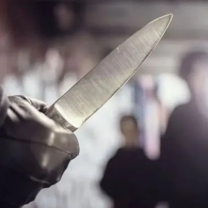 Разследват кърваво отцеубийство