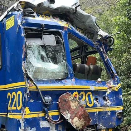 Челен сблъсък между два влака по железопътната линия обслужваща популярния