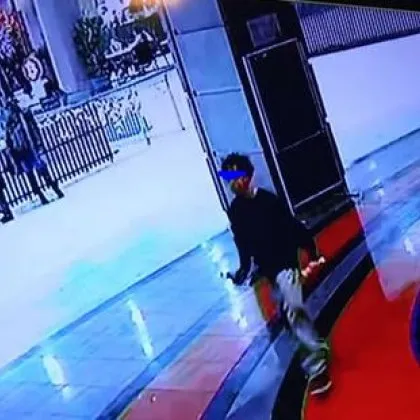 Тийнейджър намери портмоне, отмъкна парите СНИМКА