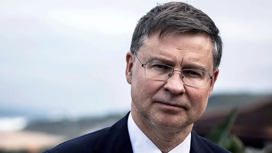 Домбровскис: България, поздравления! Вече сте в сърцето на Европа