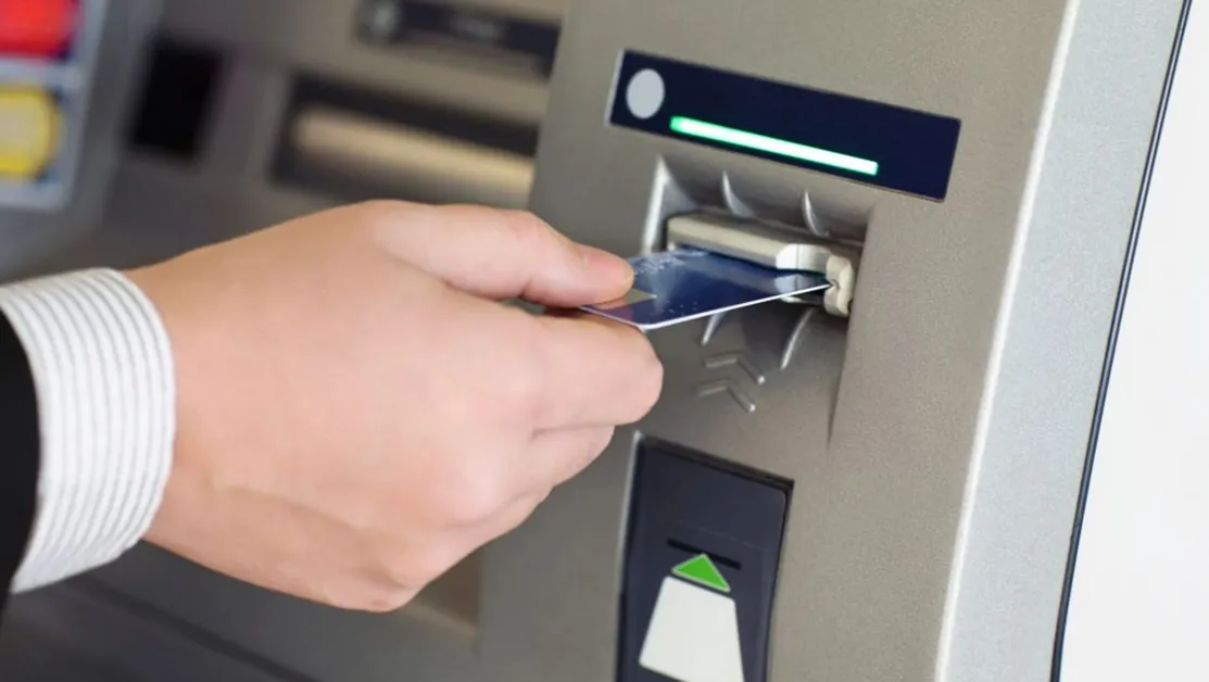 Изтеглиха първото евро от банкомат 20 сек. след полунощ в Слънчев бряг