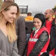 Анджелина Джоли посети граничния пункт "Рафах" между Газа и Египет